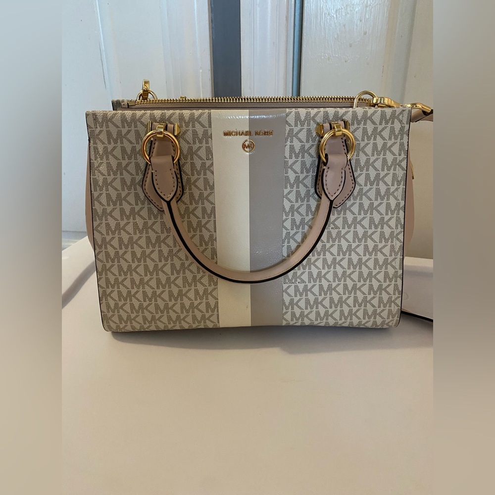 Michael Kors Crossbody